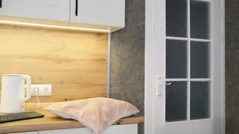 molly_doolly attractive slut caresses shaved cunt