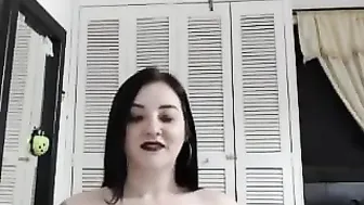 lady_studio crazy quit sucking penis