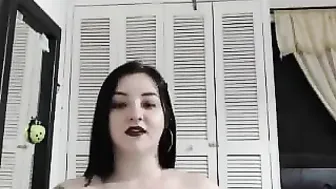 lady_studio crazy quit sucking penis