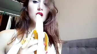 H?l?a Fauvel hot thing is fucking sex toy