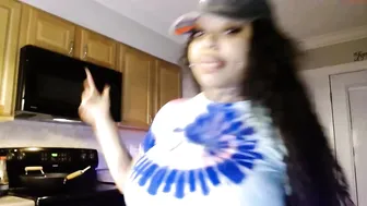 creamyexotica busty  girl  fingering her pussy with a vibrator