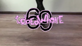 tobeawhore69  caresses the clitoris under the table