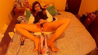 annabelle bestia luxurious lady gently masturbates pussy