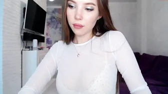 knee_ling naughty passion pulls pussy