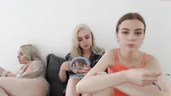 babyhotline nude rune opened her pussy