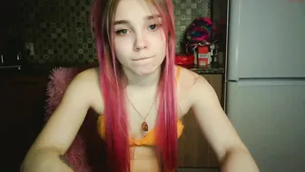 babyfromtheforest Pretty brunette