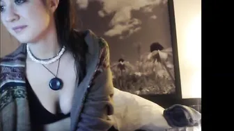 jascha_xx thinty passionately pulls the cap
