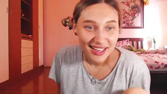highlemonsss experienced young lady passionately fucks sex toy