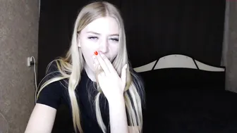 baby_frost beautiful vigorously fingering pussy