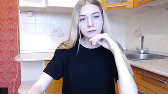 baby_frost Busty doll