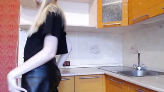 baby_frost Busty doll