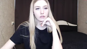 baby_frost Young slut