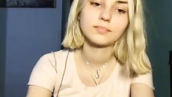 domidaves nude blonde effectively moves