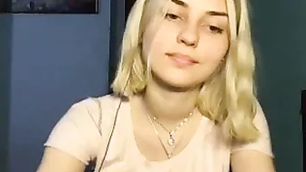 domidaves nude blonde effectively moves