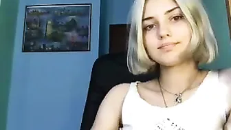 domidaves hot chick fucks pussy sex toy