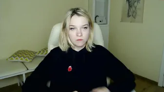 donna_crellin busty cam girl masturbates cunt