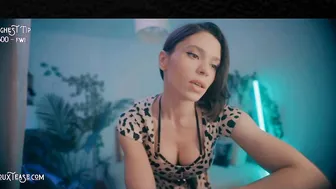 douxtease gets squirt orgasm