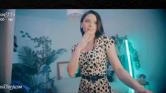 douxtease gets squirt orgasm