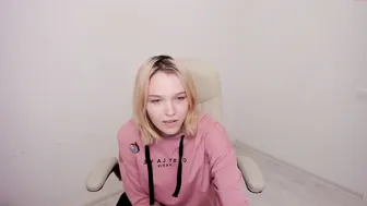 donna_crellin exquisite blonde relish masturbating cunt