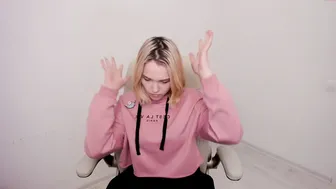 donna_crellin exquisite blonde relish masturbating cunt