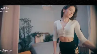 douxtease cute pussy showing boobs