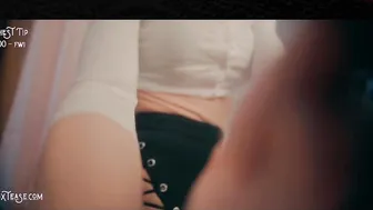 douxtease cute pussy showing boobs