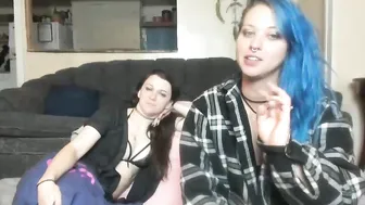 easygoing1 cute babe rides a sex toy
