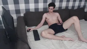 double_luckystrike busty courage is naughty with girlfriends