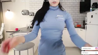 diffgirls cute babe exposes big tits