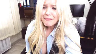 dianaholiday swallows a toy