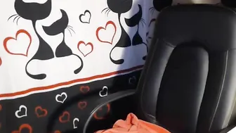 vikki_winner babe fucks both holes