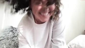 dirty_baby_rica black-haired beauty fucks juicy crevices