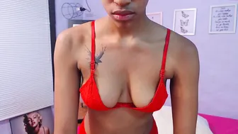 pleasing_daddy_ appetizing slut furiously shoves vegetables in her cunt