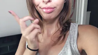 Sweet Bunny whore friends masturbating pussies