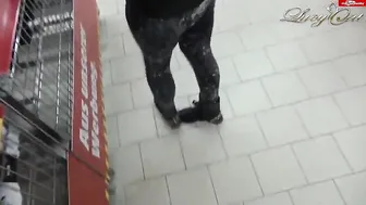 blonde sipped dick in the store