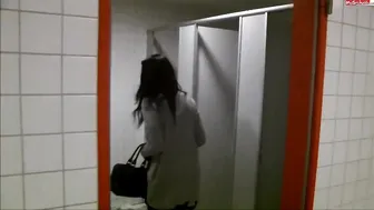 watch sex on the toilet online free