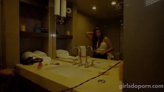 sex with mulatto in all the cracks in the hotel room