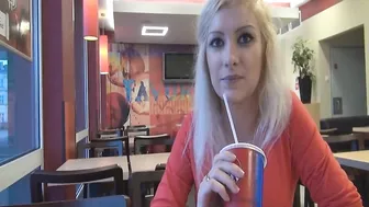 watch sex in the makdolalds toilet