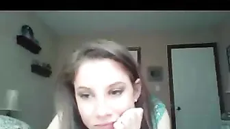 daddiesub Gorgeous chick fucks both holes