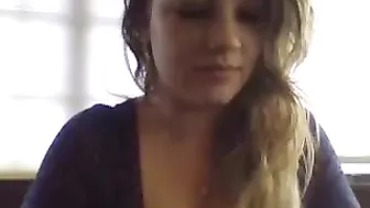daddies_girls Naughty pupa demonstrates her body