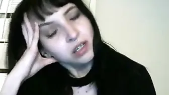 pinkleidi Busty slut kneads nipples