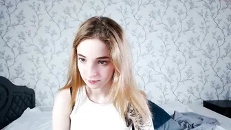 olivia_innocent Incendiary confused handjob cunt