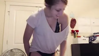yoursifyouwantme Two sluts fuck with lucky