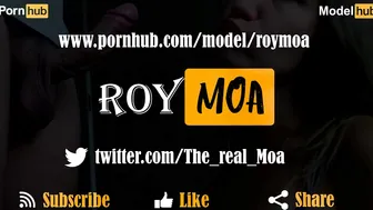 RoyMoa pretty lady puts on juicy vagina