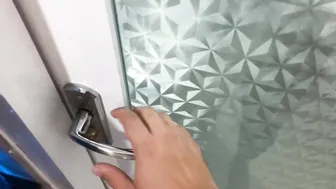 lolly_lips cute chick posing in lingerie