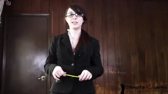 dakotacharmsxxx Black-haired mare