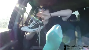 dakotacharmsxxx blissful bitch pulls pussy