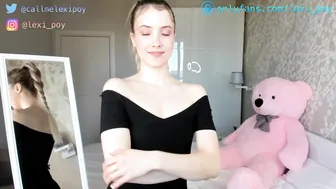 lisatwinkle fucks with her monthly