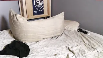 littlekushkitty hot bitch fucks herself with a phallus