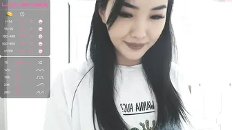 lili_pie cute slut fucks pussy with dildos